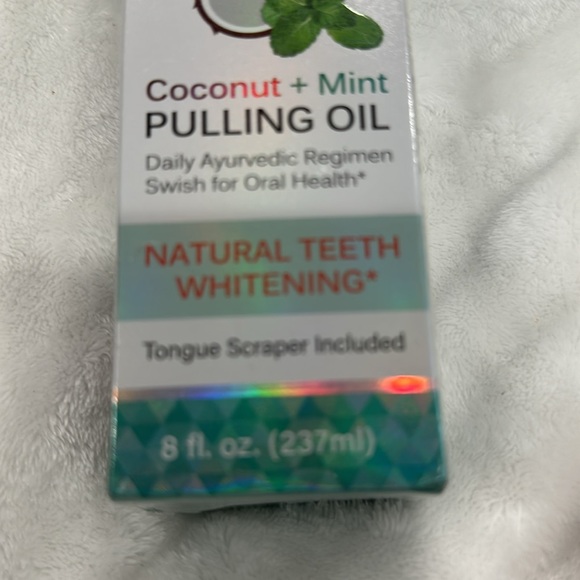 Al’iver whitening pulling oil - Picture 2 of 5